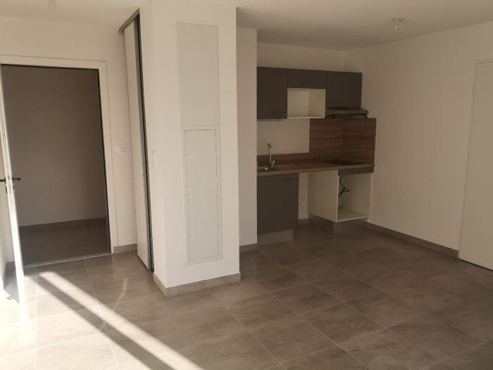 Flat Rue Arago in Nîmes