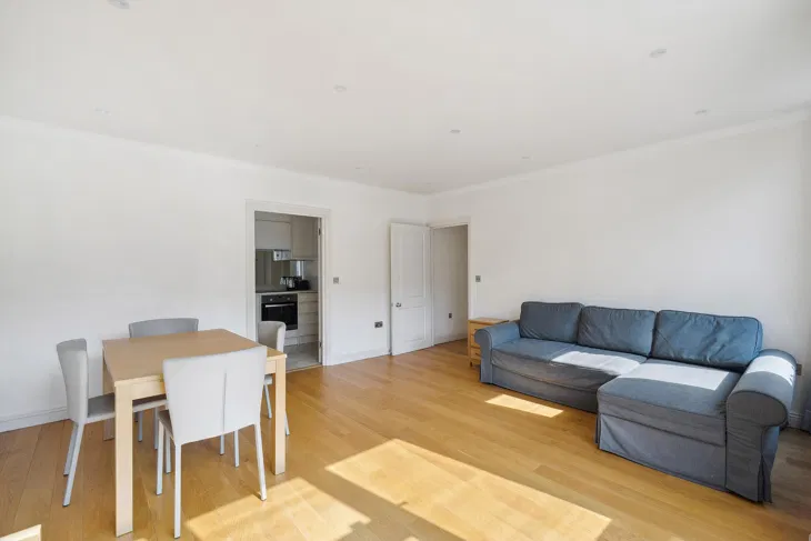 Flat Ebury Street in City of Westminster