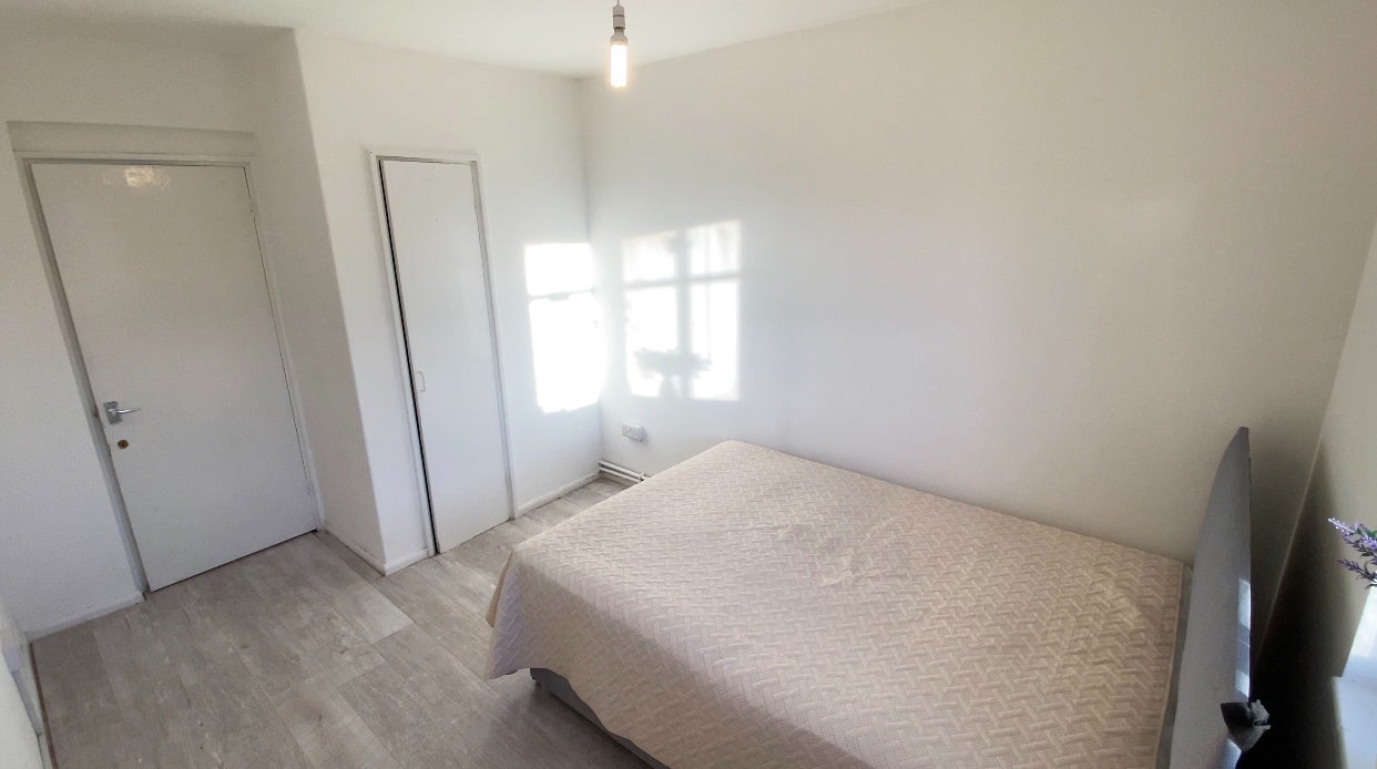 Room Fort Road in Greater London