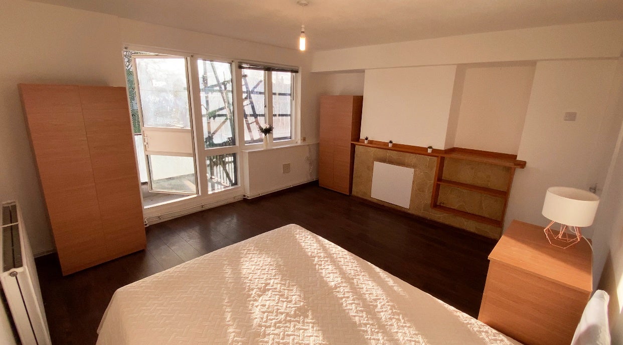 Room Fort Road in Greater London