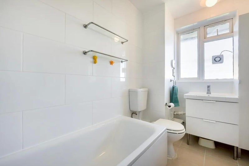Room Kennard Street in Greater London