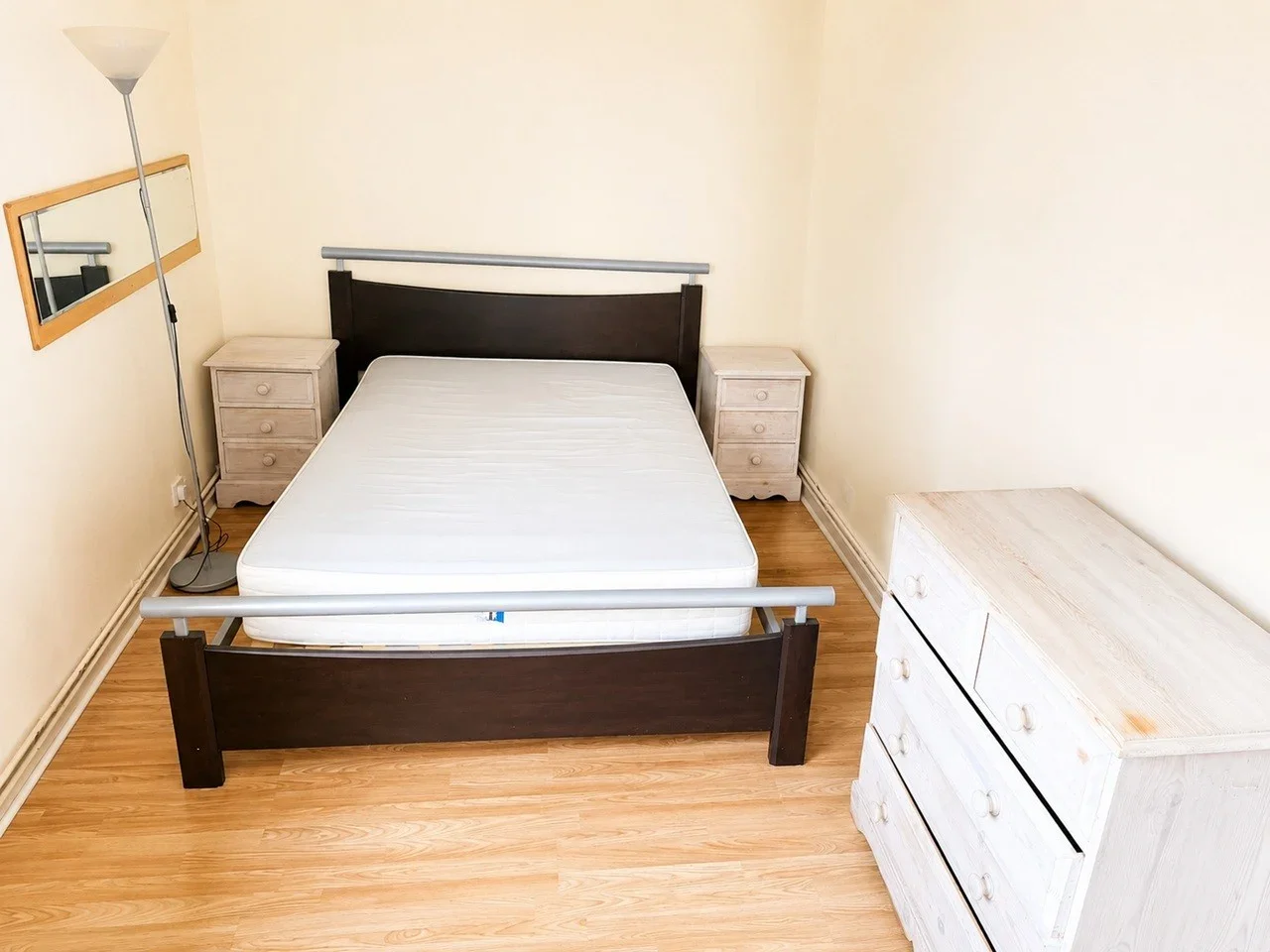 Flat Wick Road in Greater London