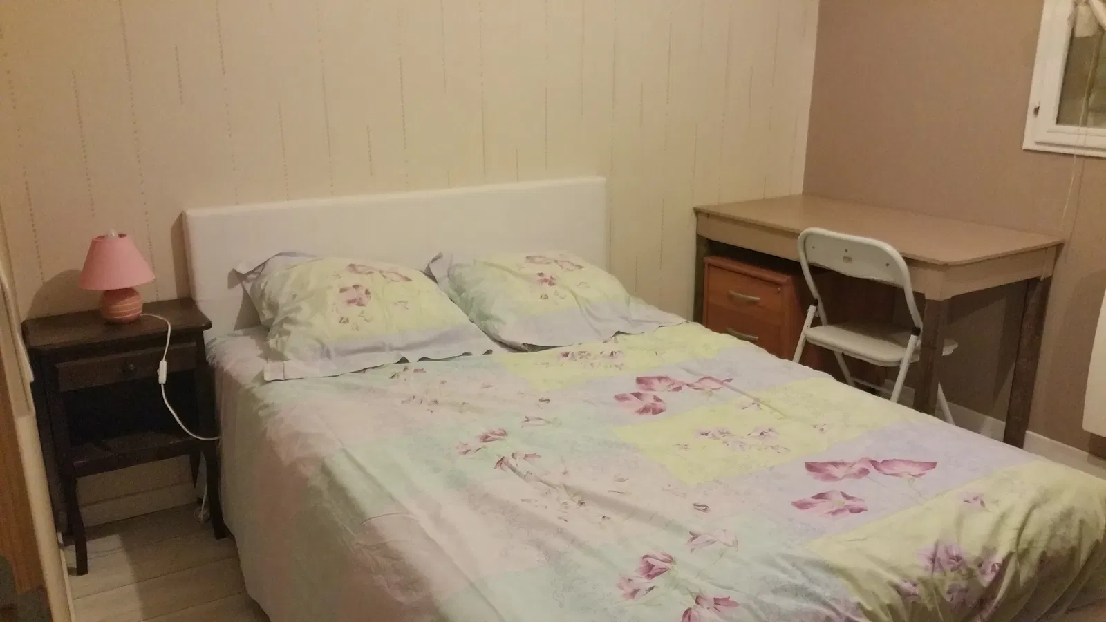 Room Rue Édith Piaf in Tourville-la-Rivière