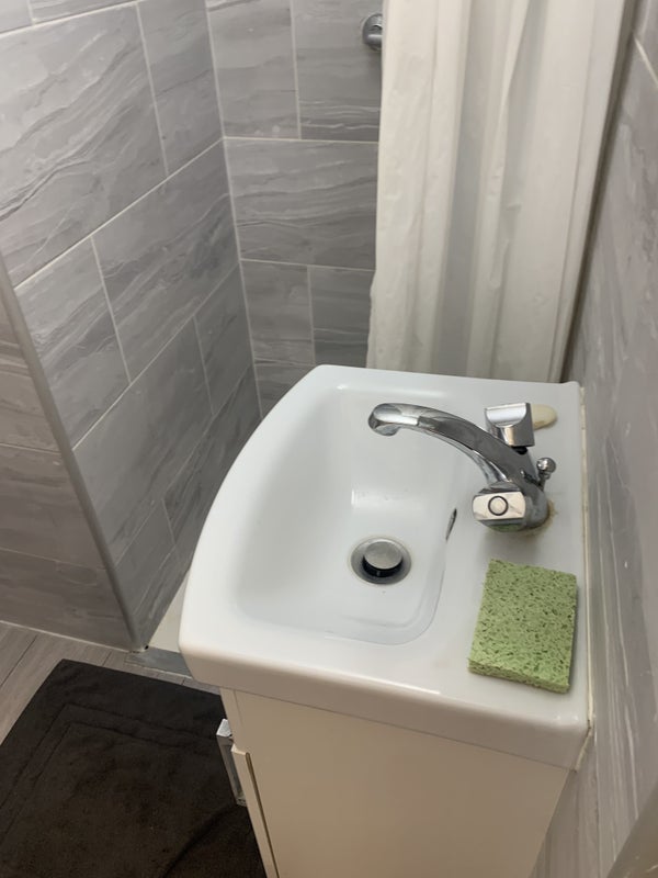 Room Gunnersbury Avenue in Greater London