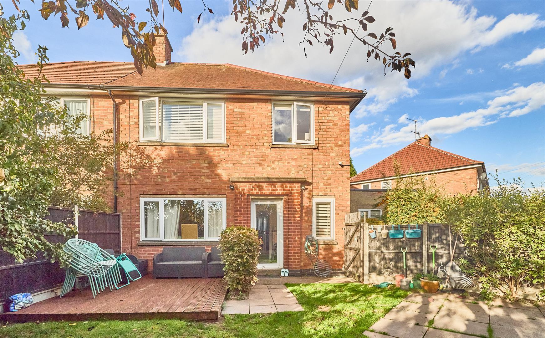 House Alexander Avenue in Hinckley and Bosworth