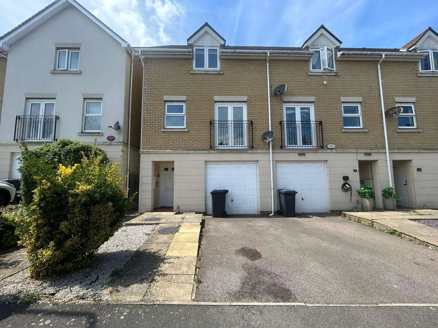 House Gibbons Lane in Dartford