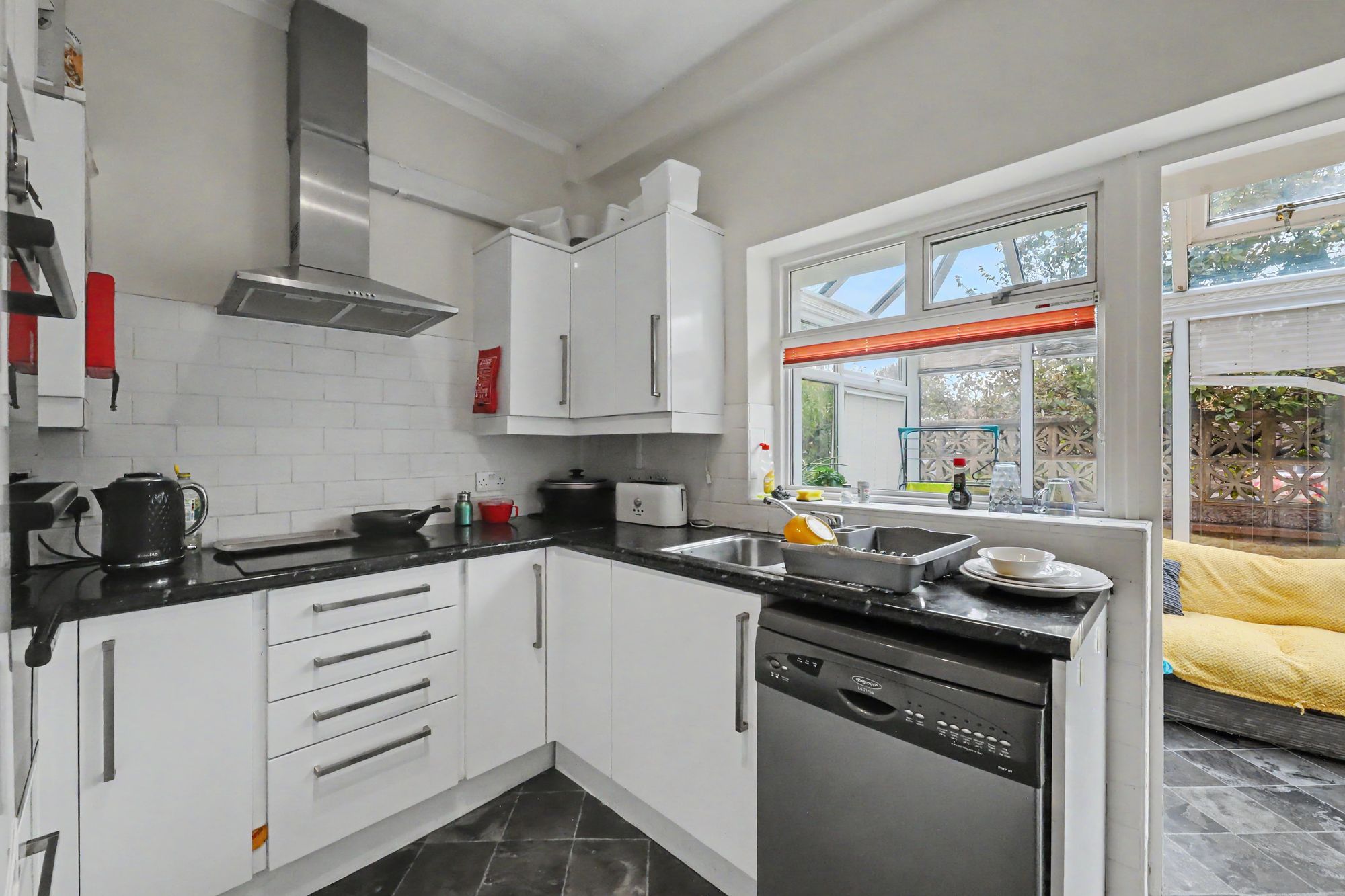 Room Penhill Road in Adur