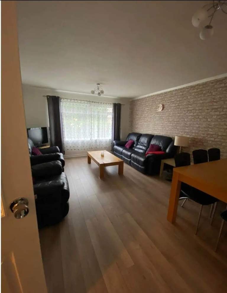Flat St Mungo Avenue in Glasgow