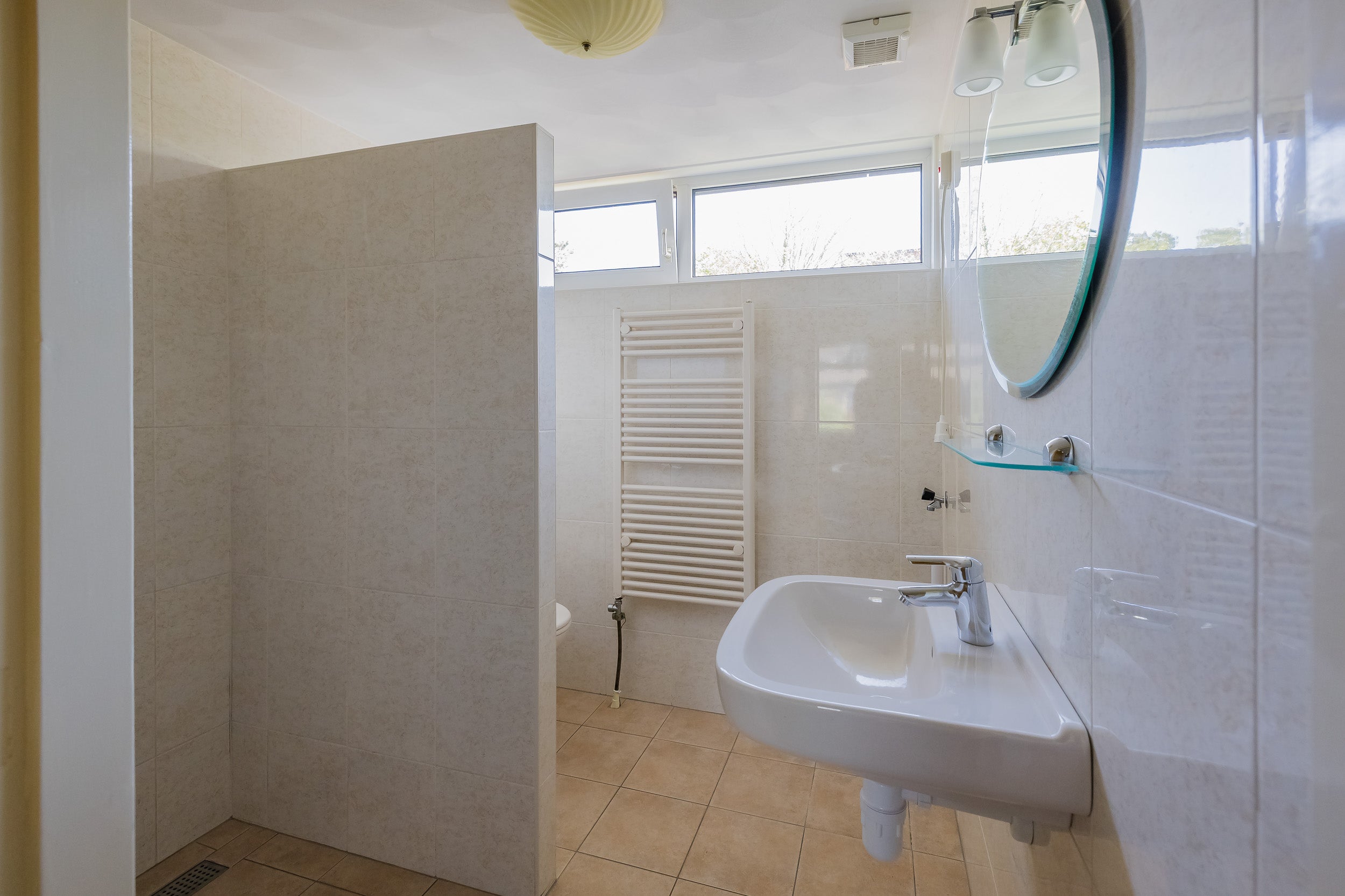 Tussenwoning te koop: Aardbeienvlak 3, Ijmuiden