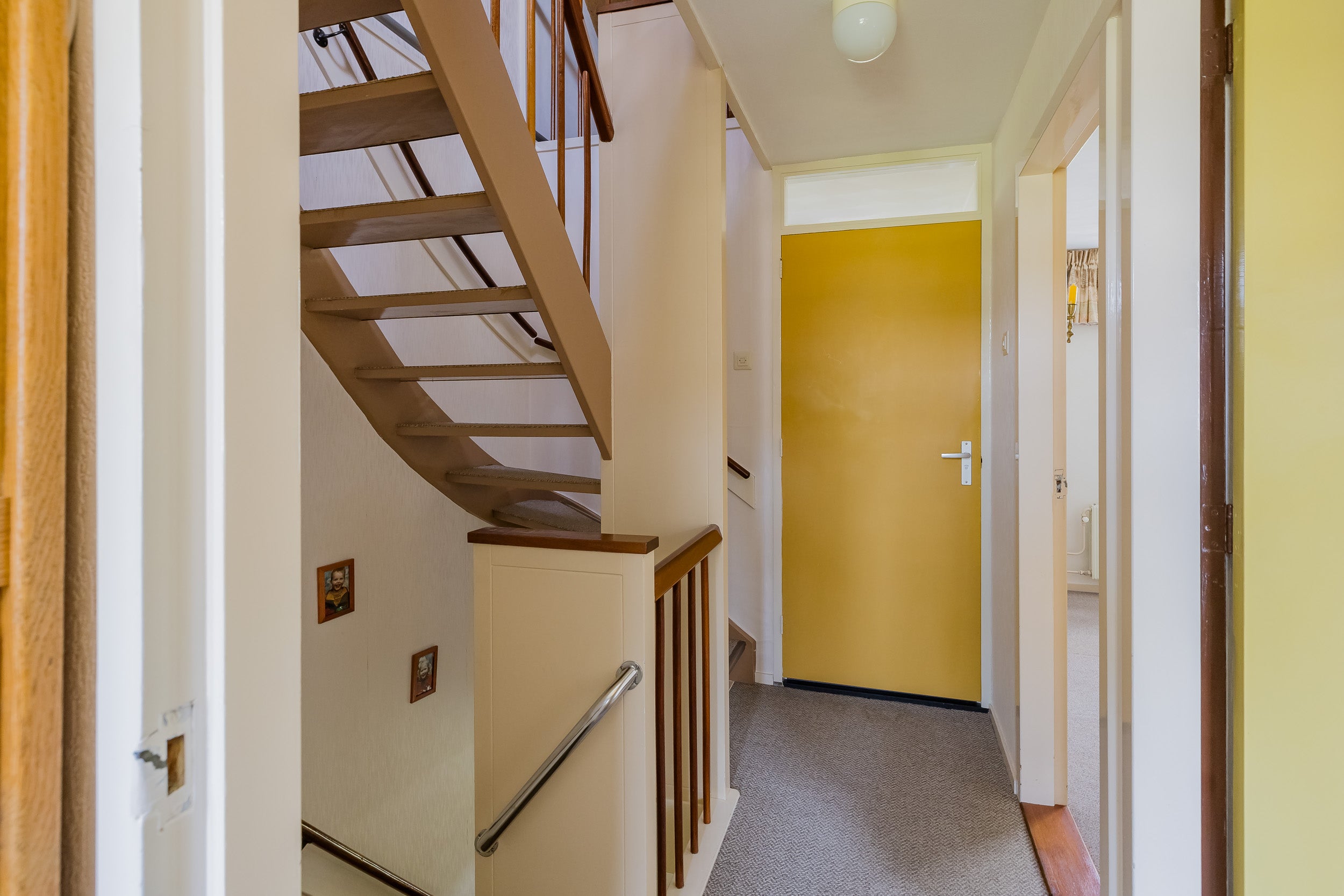 Tussenwoning te koop: Aardbeienvlak 3, Ijmuiden