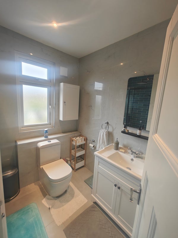 Room Coningsby Gardens in Greater London