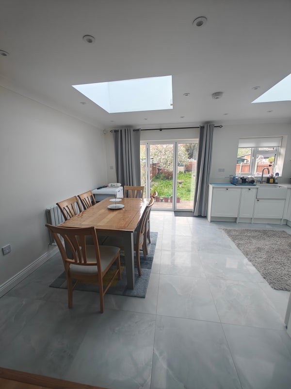 Room Coningsby Gardens in Greater London