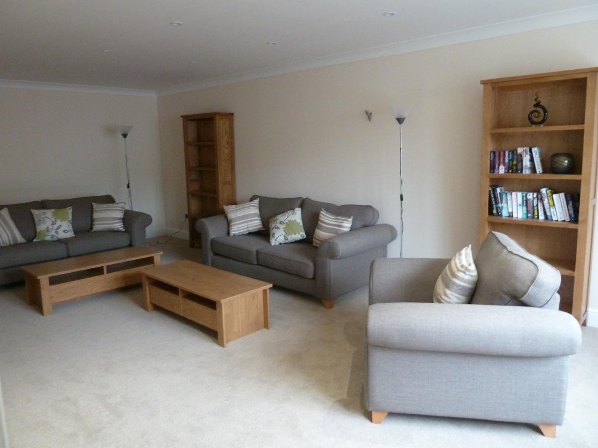 Room Adam Close in Wealden