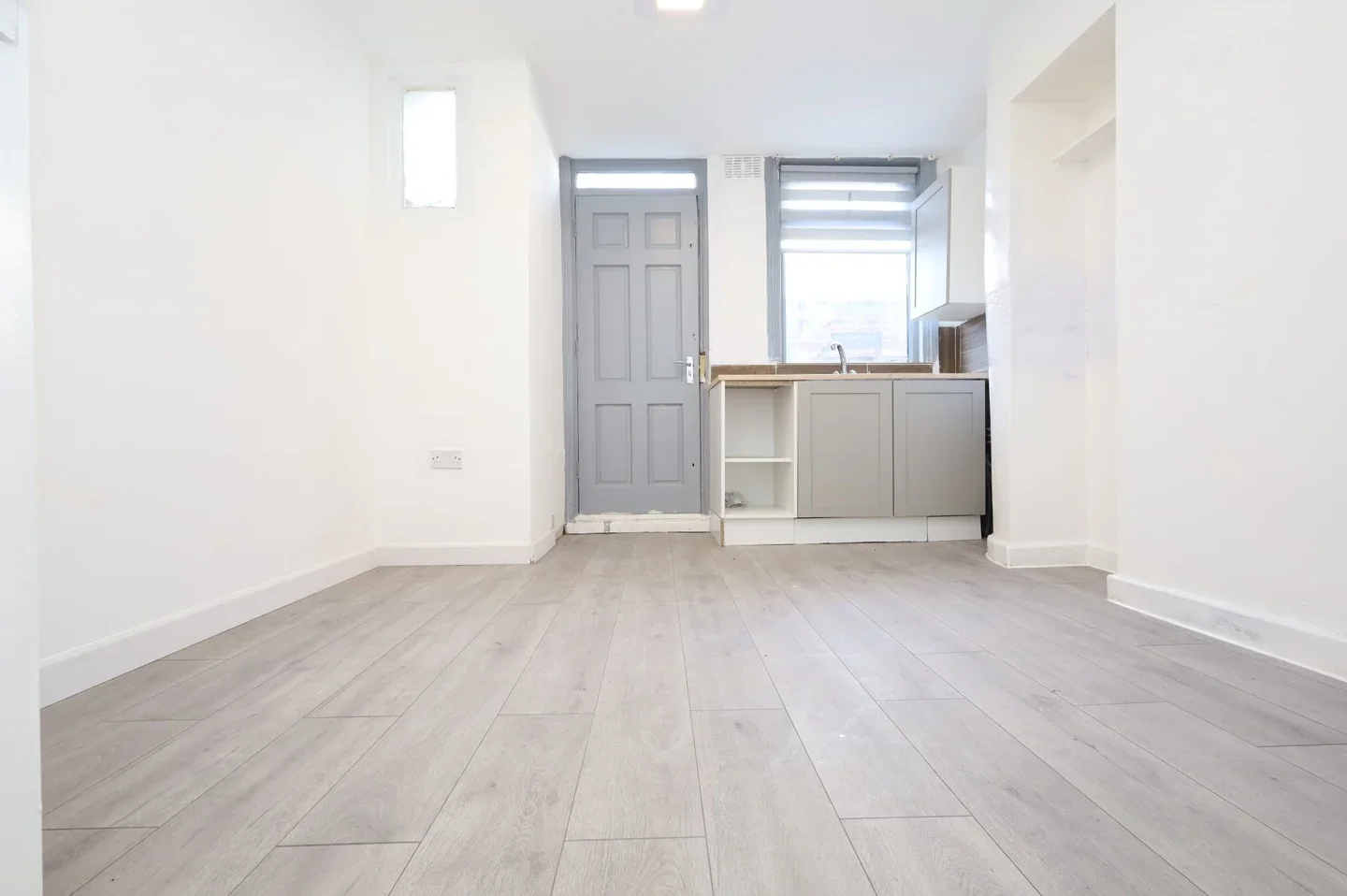 Flat Springfield in Greater London