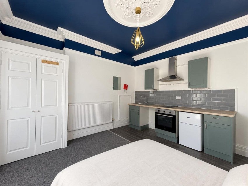 Room West Street in Leicester