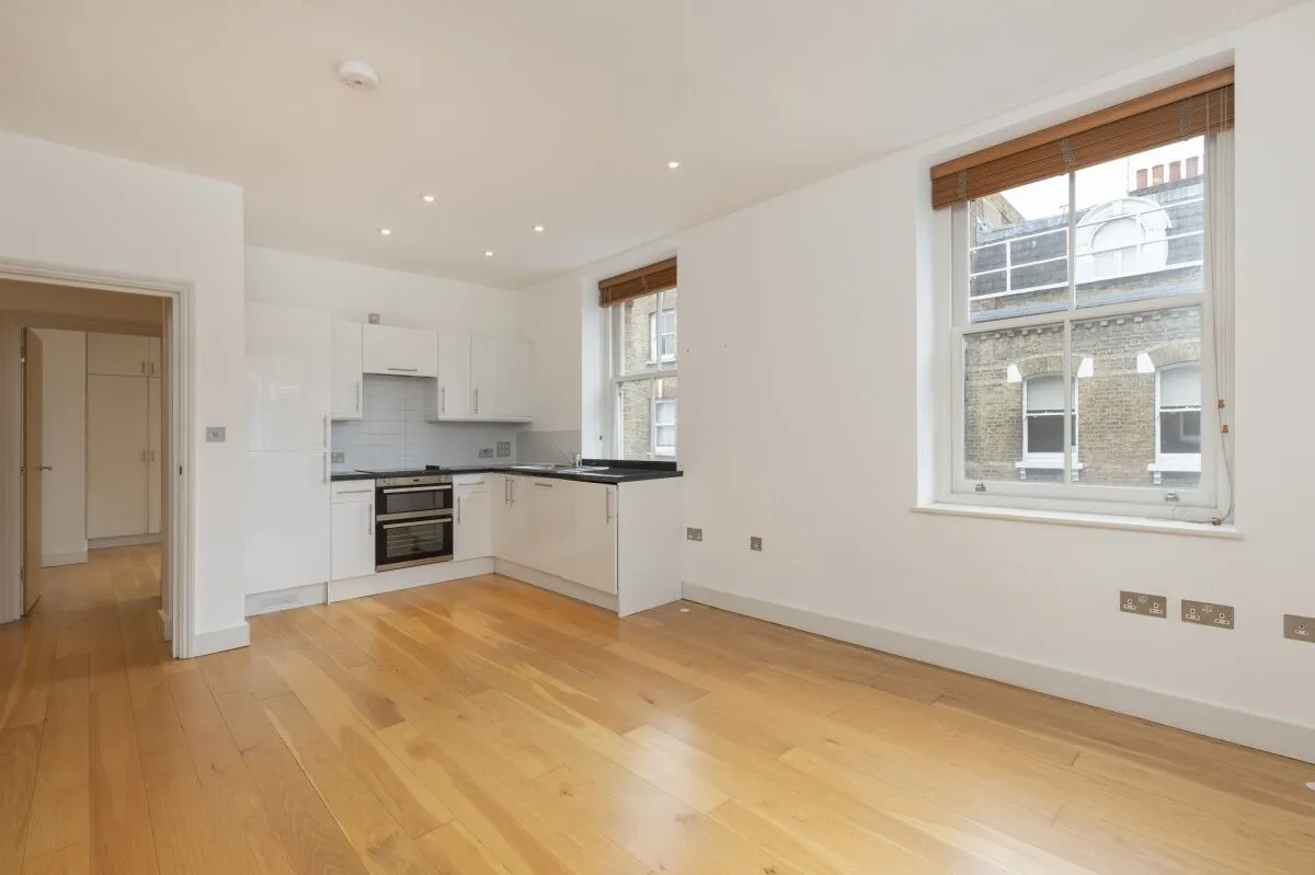 Flat Berwick Street in City of Westminster