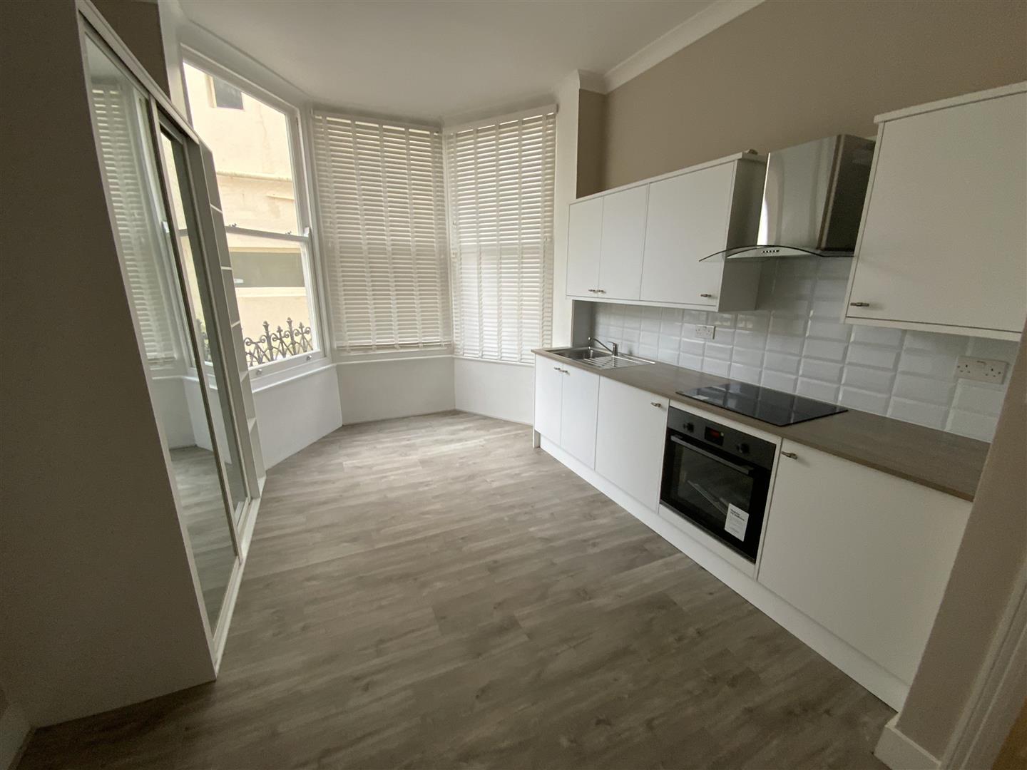 Flat Lansdowne Place in Hove
