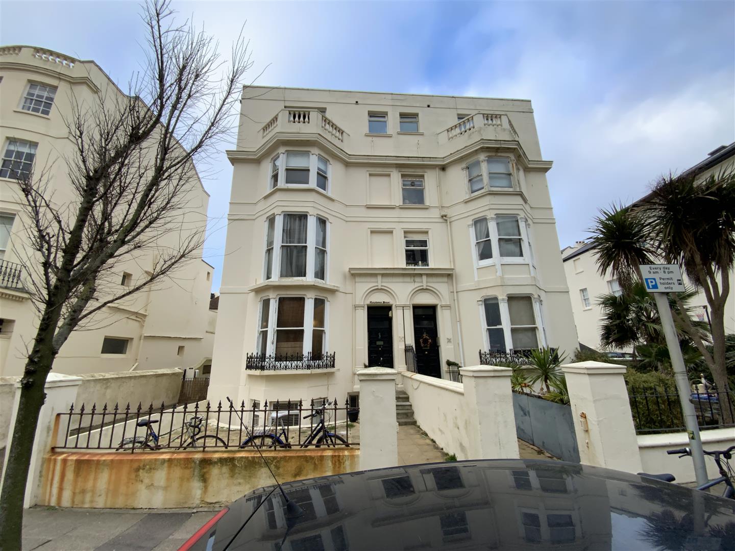 Flat Lansdowne Place in Hove