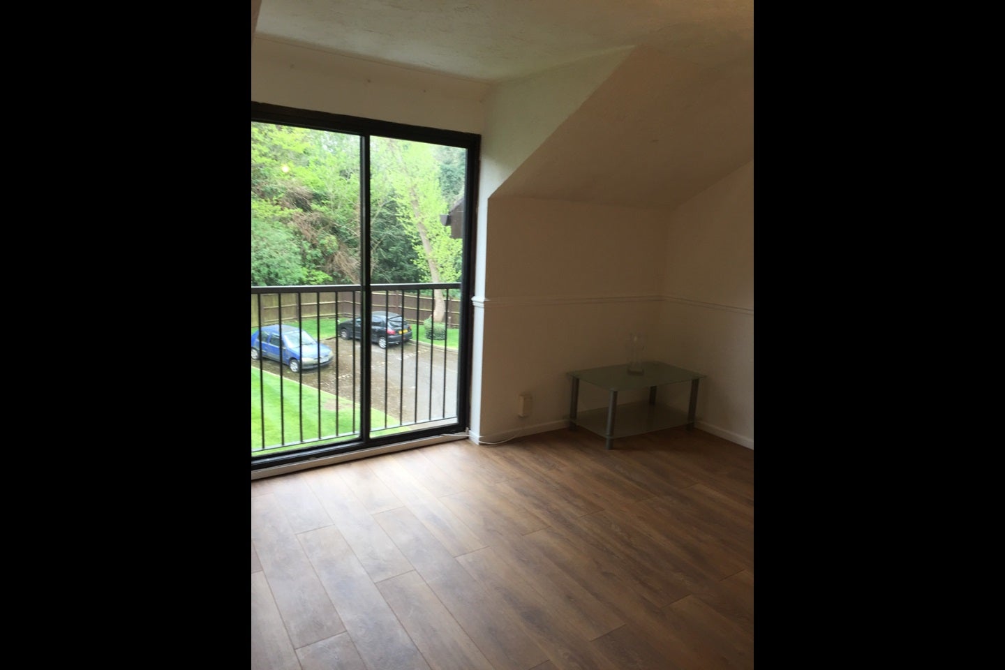 Flat Jasmine Grove in Greater London