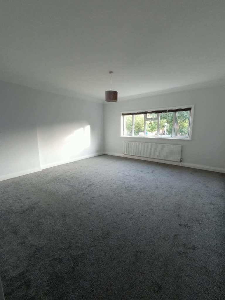Flat Teignmouth Road in Greater London