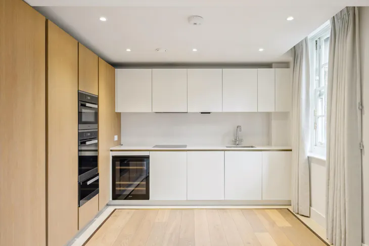 Flat Richmond Hill in Greater London