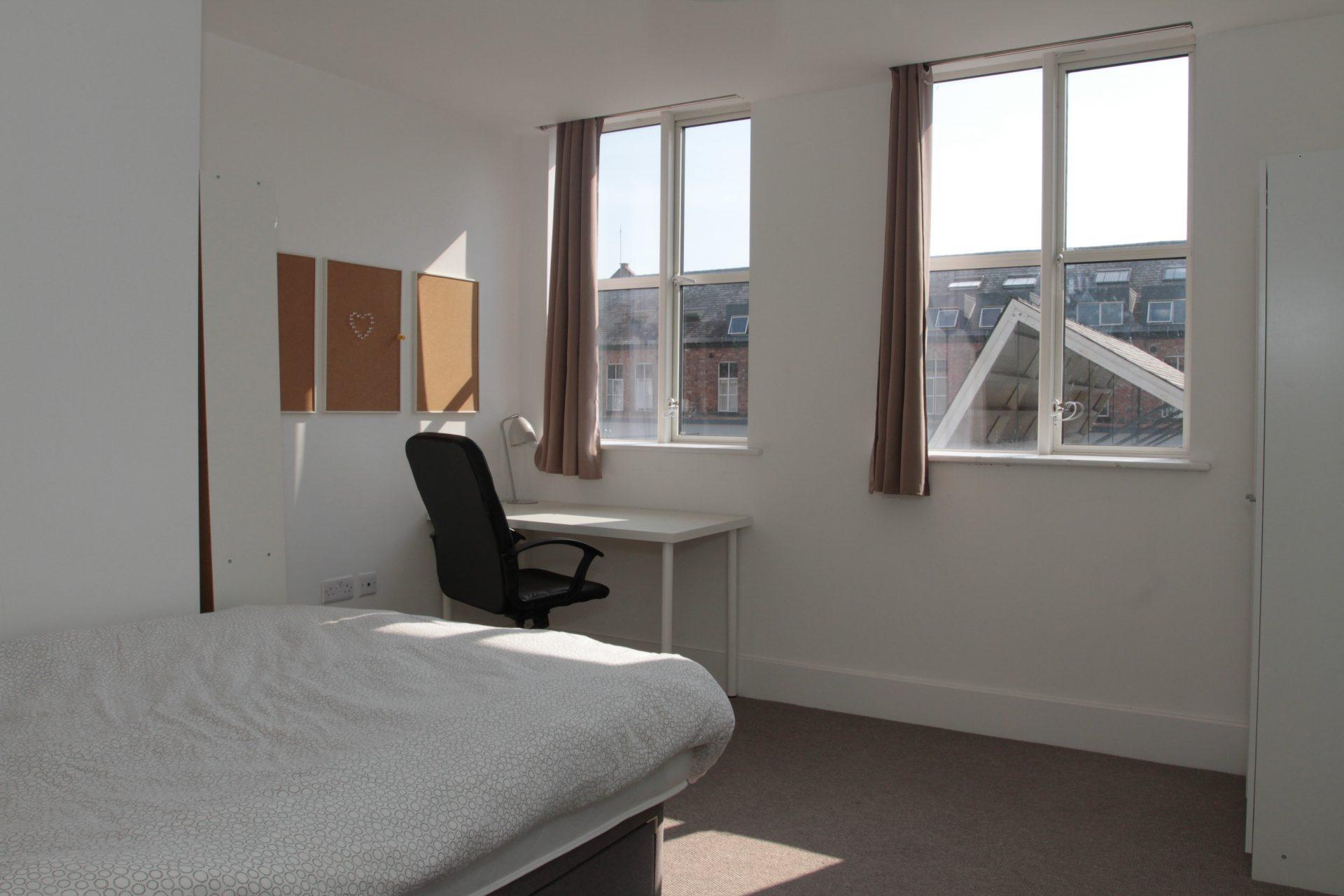 Flat Wheatsheaf Way in Leicester
