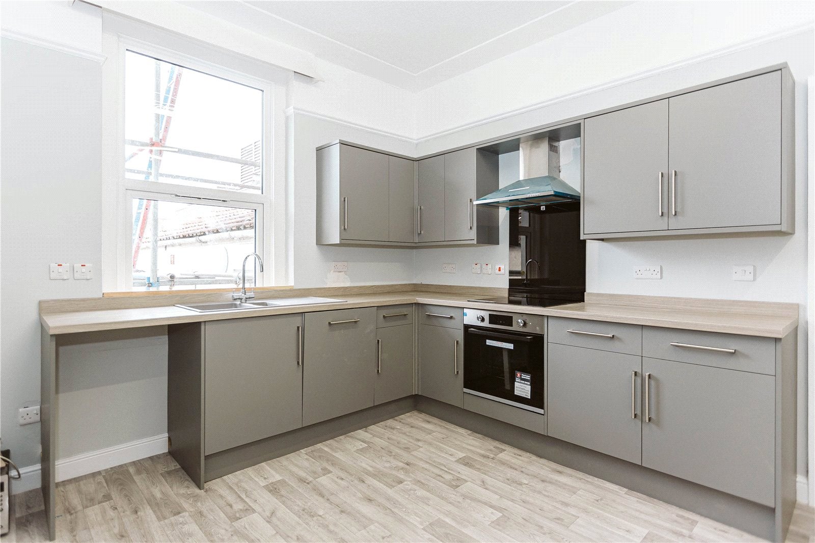 Flat Henleaze Road in Bristol
