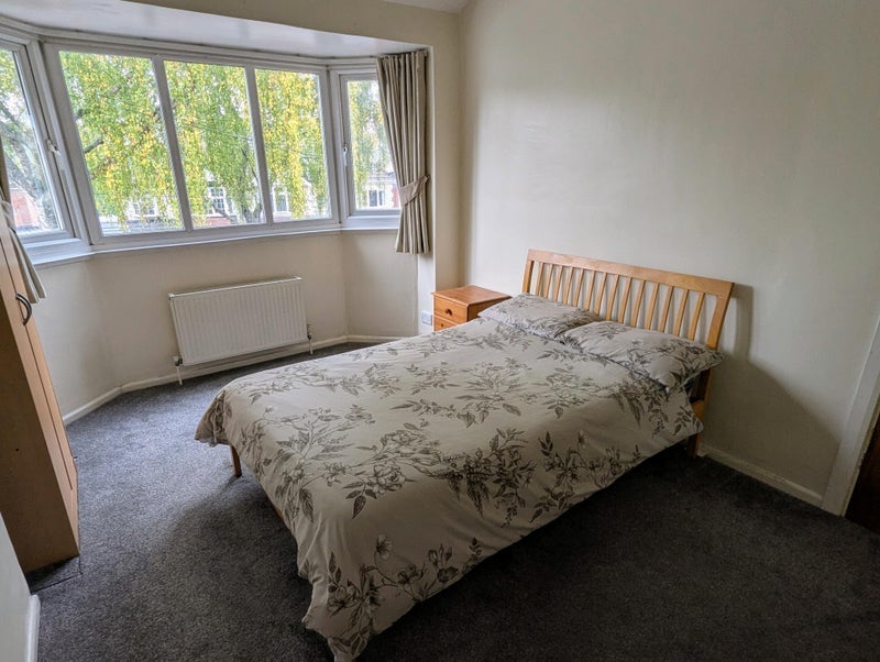 Room Cherry Orchard Road in Birmingham
