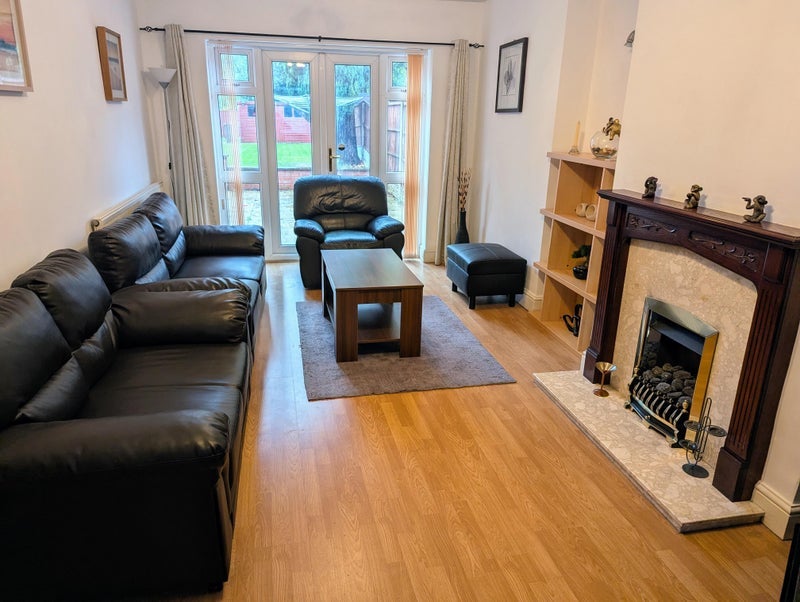 Room Cherry Orchard Road in Birmingham