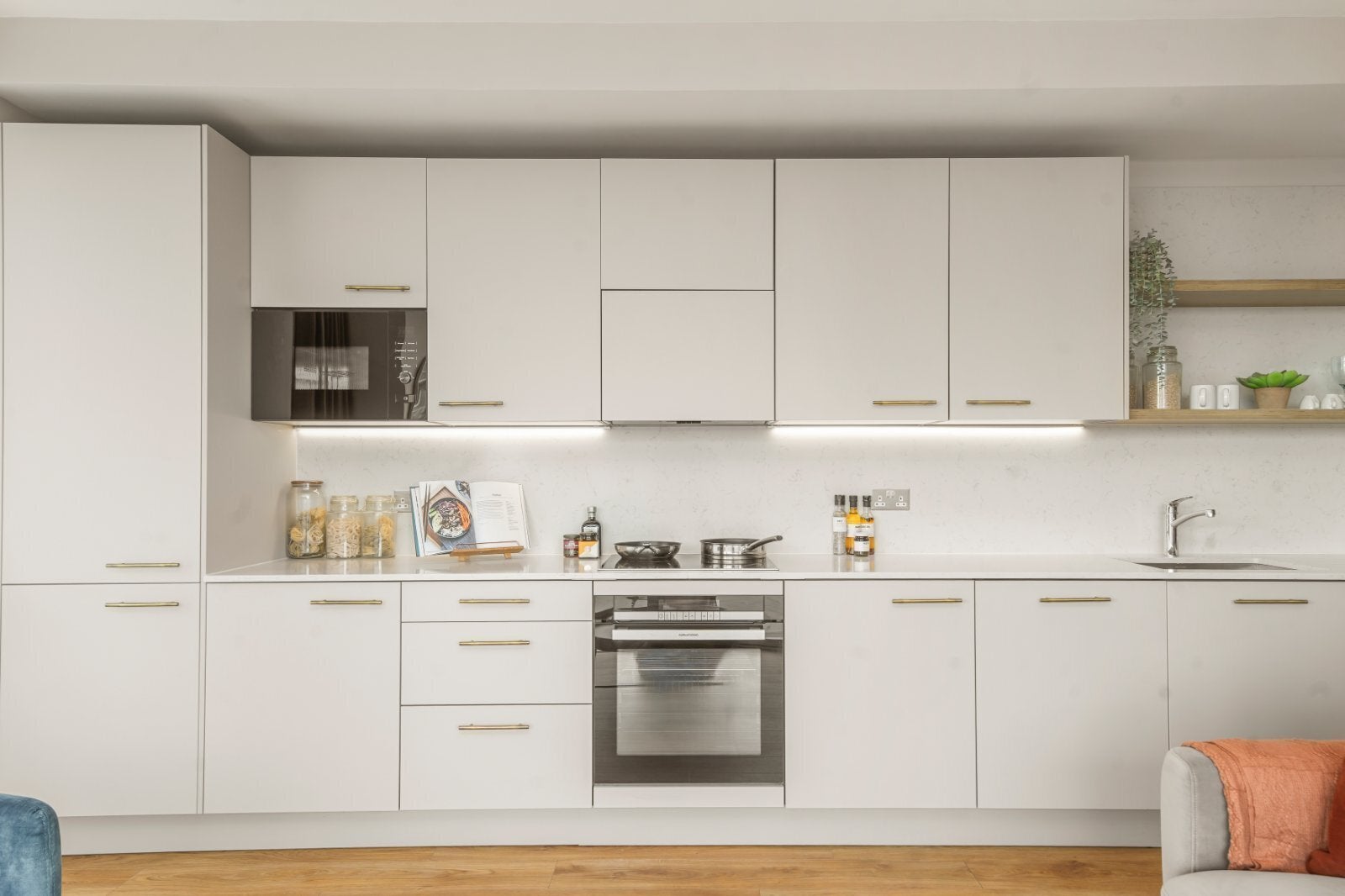 Flat Anthems Way in Greater London