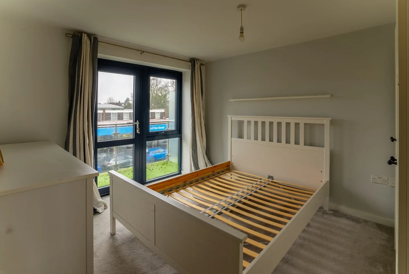 Flat Hatfield Road in St Albans