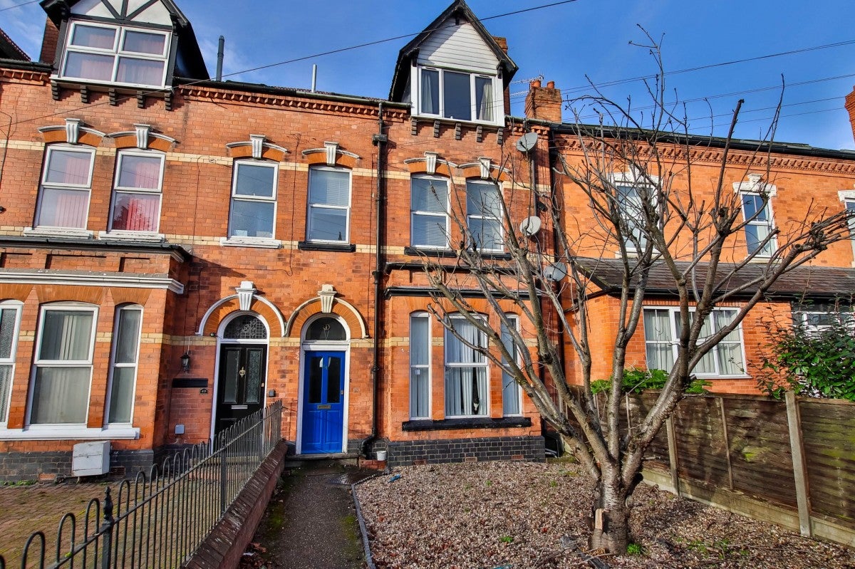 Flat Ombersley Road in Worcester