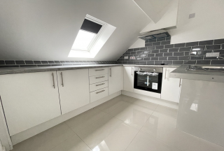 Flat Roundhay Road in Leeds