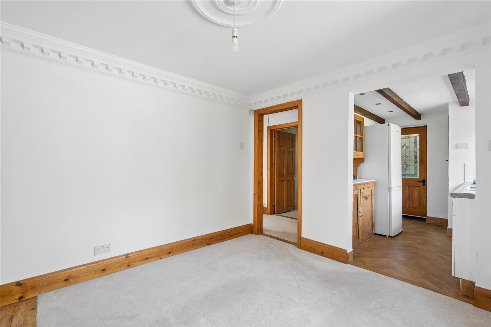Flat Hubbards Road in Three Rivers