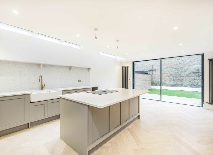 House Mandalay Road in Greater London