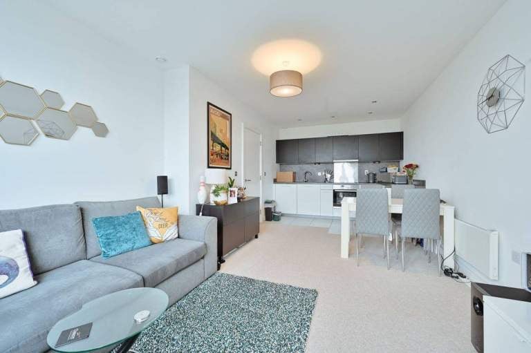 Flat Moor End Lodge Piazza in Dacorum