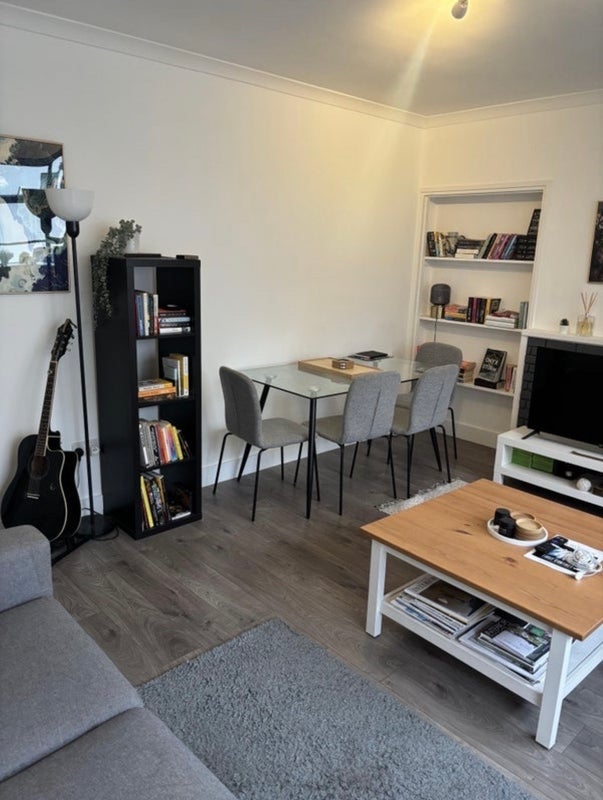Room Union Street in Greater London