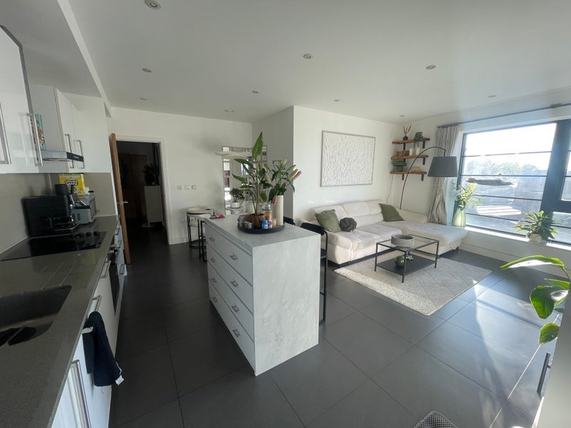 Room Mortgramit Square in Greater London