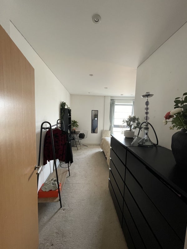 Room Mortgramit Square in Greater London