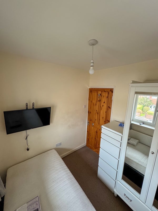 Room Durban Road in Bristol