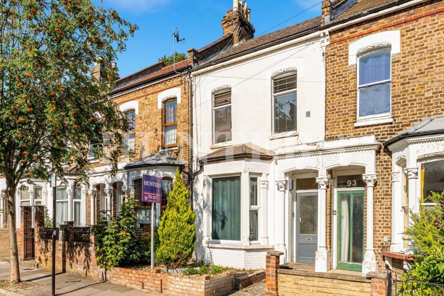 Flat Beaconsfield Road in Greater London