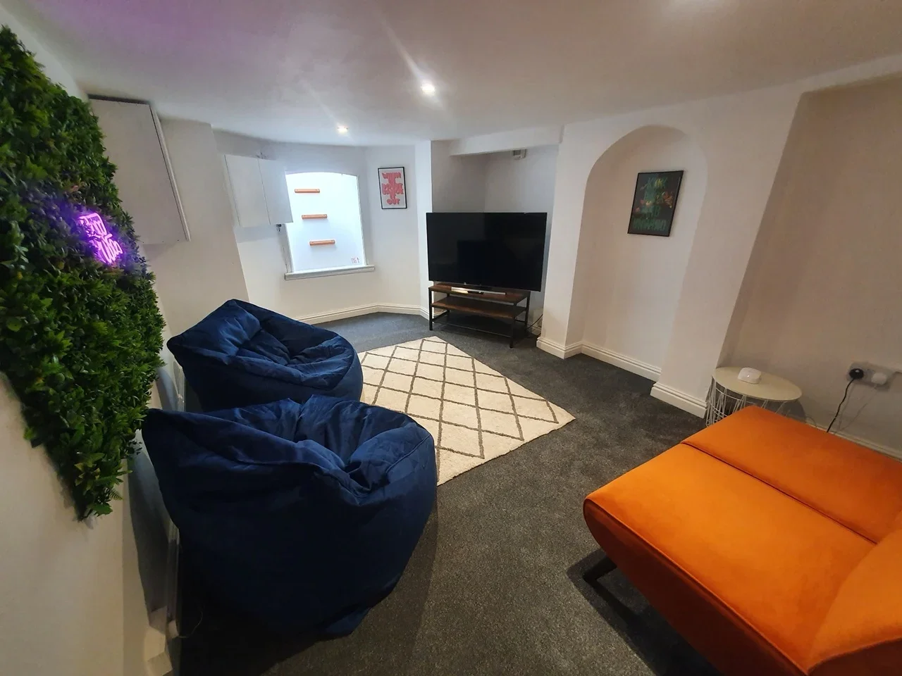 Room Bromyard Road in Worcester