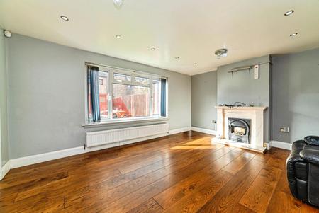 House Sycamore Way in Basingstoke and Deane