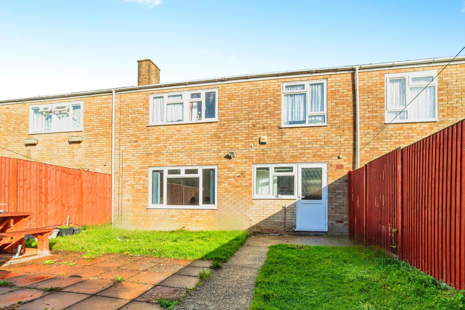House Sycamore Way in Basingstoke and Deane