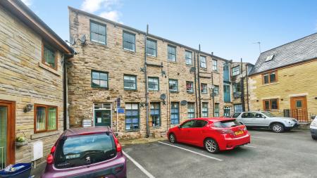 Flat Ightenhill Street in Padiham