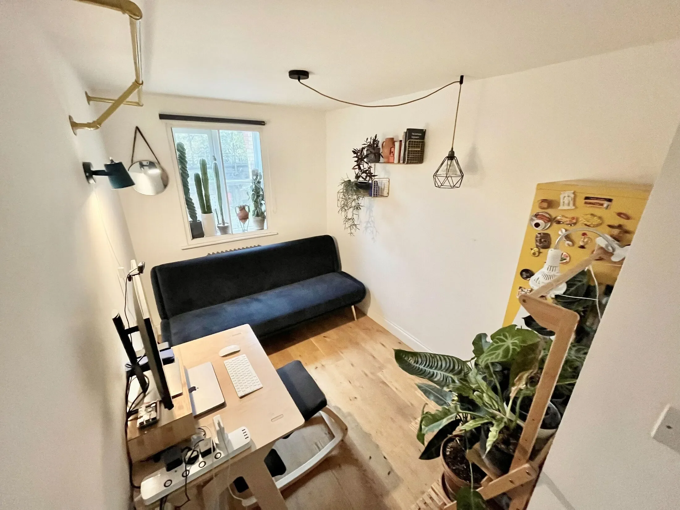 Flat Tidworth Road in Greater London
