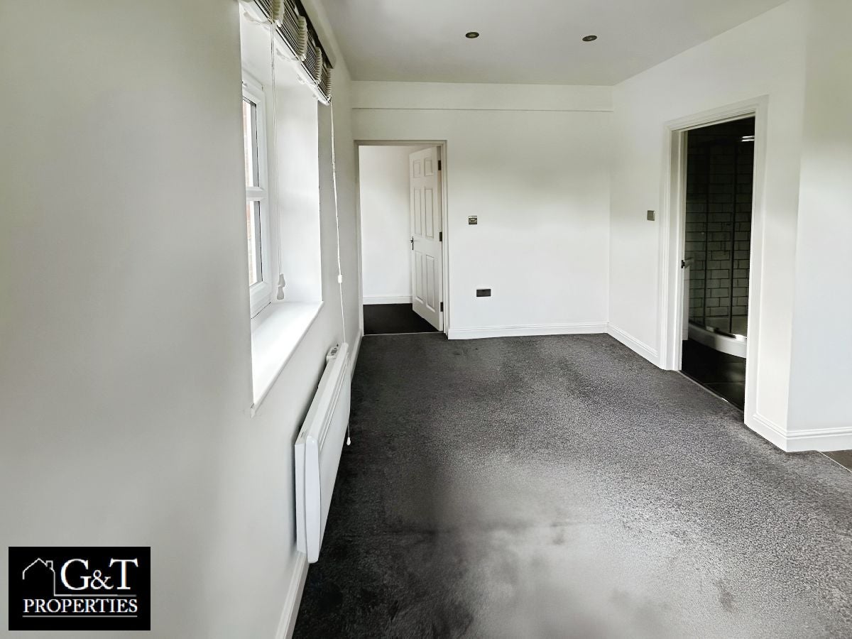 Flat Offmore Road in Wyre Forest