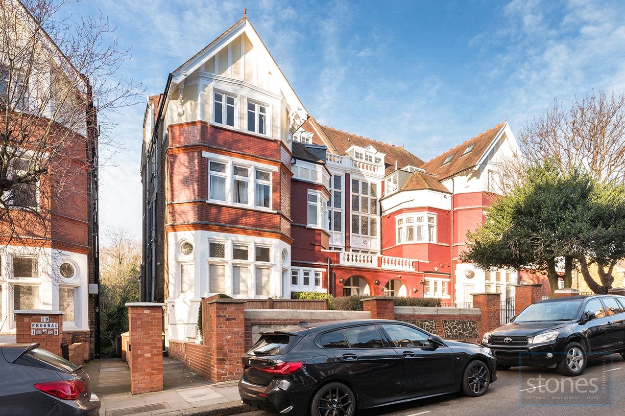 Flat Frognal in Greater London