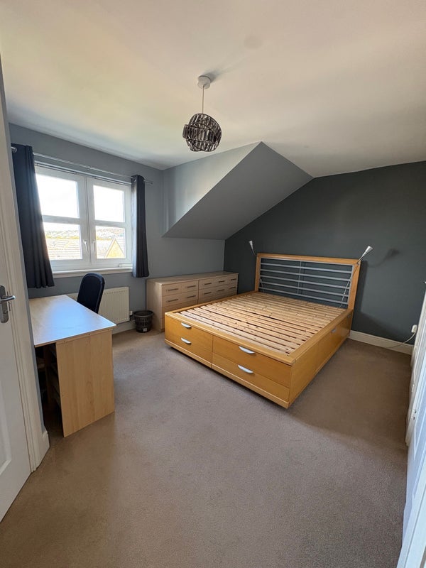 Room West Fairbrae Drive in City of Edinburgh
