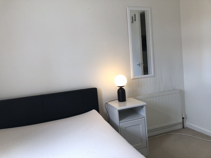 Room Ashwell Close in Bristol
